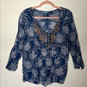 🟢 3/$30 Fleur Bleue Boho top blue white paisley with wooden seed beads  large